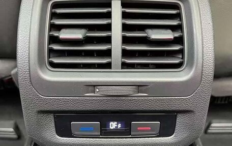 Volkswagen Touran III, 2023 год, 1 558 750 рублей, 20 фотография