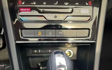 Volkswagen Touran III, 2023 год, 1 558 750 рублей, 9 фотография