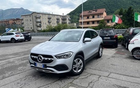 Mercedes-Benz GLA, 2023 год, 5 293 000 рублей, 3 фотография