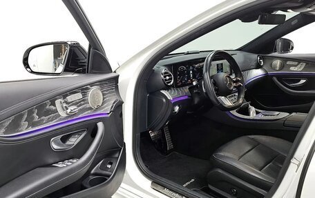 Mercedes-Benz E-Класс, 2023 год, 5 697 000 рублей, 10 фотография