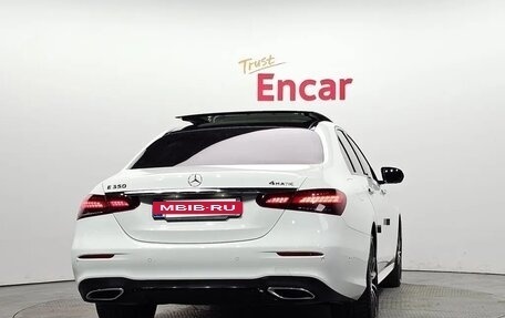 Mercedes-Benz E-Класс, 2023 год, 5 697 000 рублей, 4 фотография