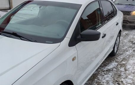 Volkswagen Polo VI (EU Market), 2018 год, 990 000 рублей, 2 фотография