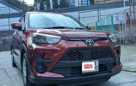 Toyota Raize I, 2021 год, 1 400 000 рублей, 2 фотография