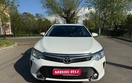Toyota Camry, 2015 год, 2 200 000 рублей, 1 фотография