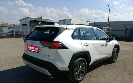 Toyota RAV4, 2024 год, 4 200 000 рублей, 5 фотография