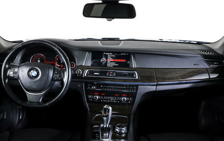 BMW 7 серия, 2014 год, 2 490 000 рублей, 13 фотография
