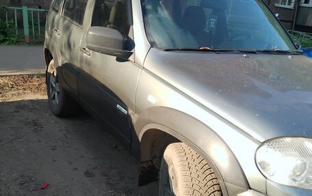 Chevrolet Niva I рестайлинг, 2012 год, 450 000 рублей, 6 фотография