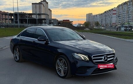 Mercedes-Benz E-Класс, 2018 год, 3 325 000 рублей, 5 фотография