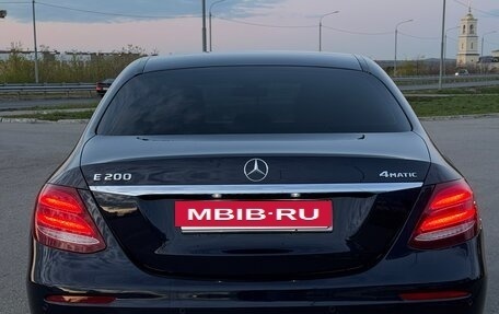 Mercedes-Benz E-Класс, 2018 год, 3 325 000 рублей, 10 фотография