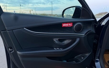Mercedes-Benz E-Класс, 2018 год, 3 325 000 рублей, 16 фотография