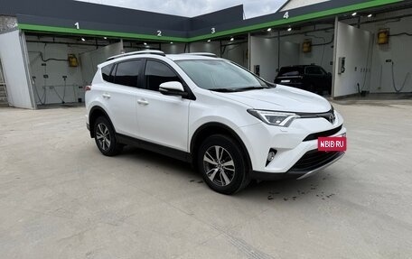 Toyota RAV4, 2018 год, 2 470 000 рублей, 8 фотография