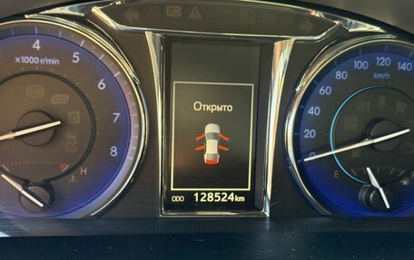 Toyota Camry, 2015 год, 2 200 000 рублей, 16 фотография