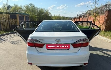 Toyota Camry, 2015 год, 2 200 000 рублей, 10 фотография