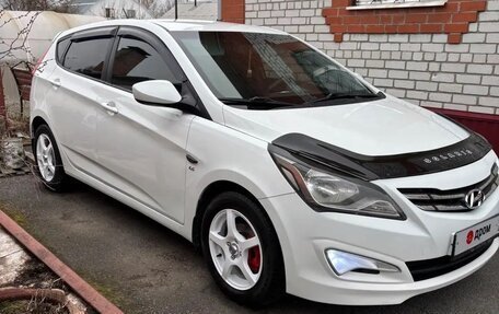 Hyundai Solaris II рестайлинг, 2014 год, 790 000 рублей, 3 фотография
