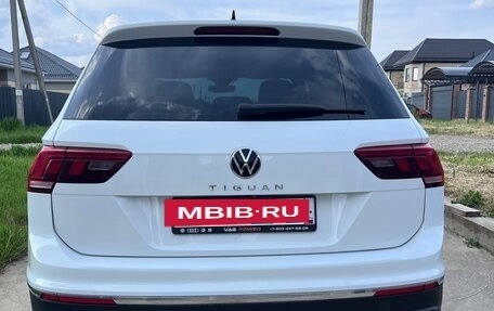 Volkswagen Tiguan II, 2021 год, 2 625 000 рублей, 5 фотография