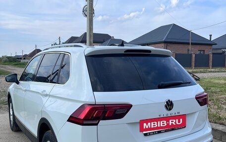 Volkswagen Tiguan II, 2021 год, 2 625 000 рублей, 6 фотография