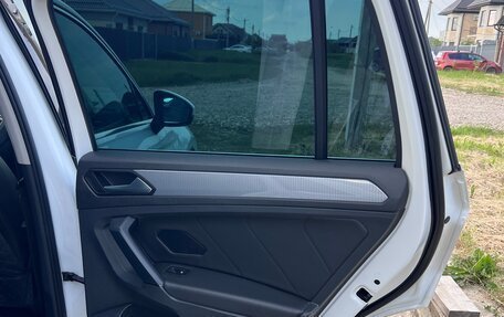 Volkswagen Tiguan II, 2021 год, 2 625 000 рублей, 31 фотография