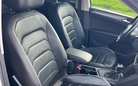 Volkswagen Tiguan II, 2021 год, 2 625 000 рублей, 34 фотография