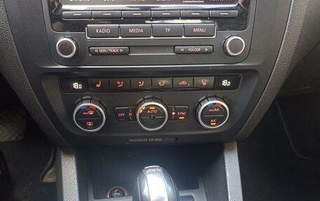Volkswagen Jetta VI, 2013 год, 950 000 рублей, 19 фотография