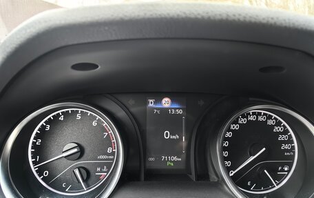 Toyota Camry, 2020 год, 3 000 000 рублей, 10 фотография