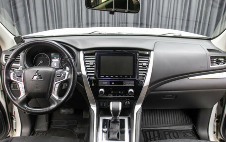 Mitsubishi Pajero Sport III рестайлинг, 2021 год, 3 998 000 рублей, 14 фотография