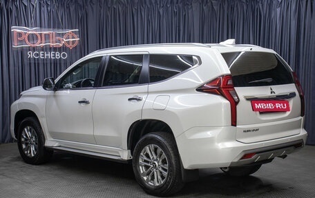Mitsubishi Pajero Sport III рестайлинг, 2021 год, 3 998 000 рублей, 7 фотография