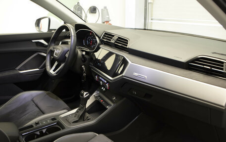 Audi Q3, 2023 год, 3 990 000 рублей, 26 фотография