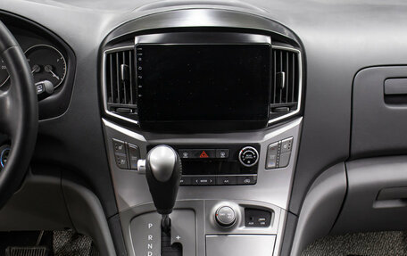Hyundai Grand Starex Grand Starex I рестайлинг 2, 2019 год, 3 998 000 рублей, 17 фотография