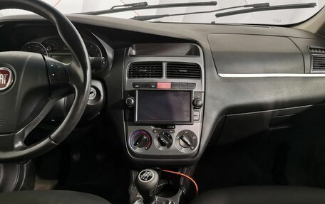 Fiat Linea, 2011 год, 393 000 рублей, 13 фотография
