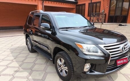 Lexus LX III, 2014 год, 7 999 999 рублей, 1 фотография