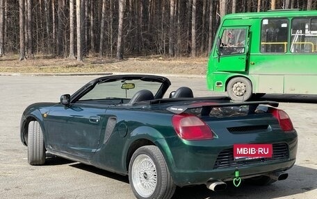 Toyota MR-S I рестайлинг, 2000 год, 950 000 рублей, 3 фотография