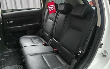 Mitsubishi Outlander III рестайлинг 3, 2018 год, 2 165 000 рублей, 8 фотография