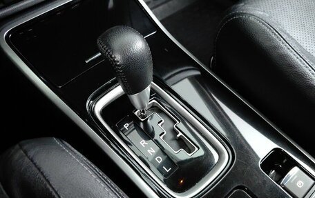 Mitsubishi Outlander III рестайлинг 3, 2018 год, 2 165 000 рублей, 17 фотография