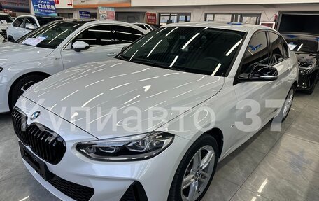 BMW 1 серия, 2022 год, 1 982 000 рублей, 1 фотография