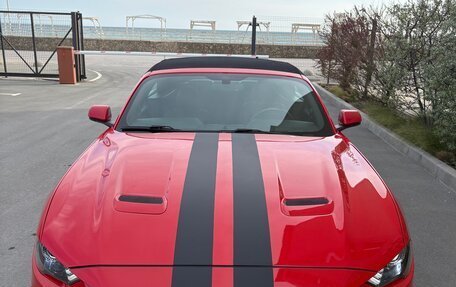 Ford Mustang VI рестайлинг, 2018 год, 2 980 000 рублей, 2 фотография