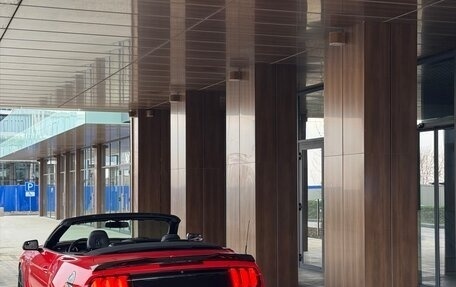 Ford Mustang VI рестайлинг, 2018 год, 2 980 000 рублей, 14 фотография