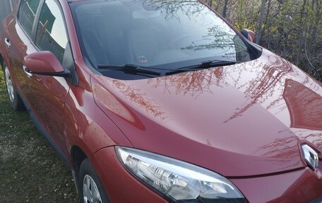 Renault Megane III, 2013 год, 800 000 рублей, 2 фотография