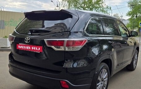 Toyota Highlander III, 2014 год, 3 200 000 рублей, 4 фотография