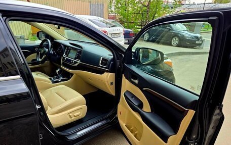 Toyota Highlander III, 2014 год, 3 200 000 рублей, 7 фотография