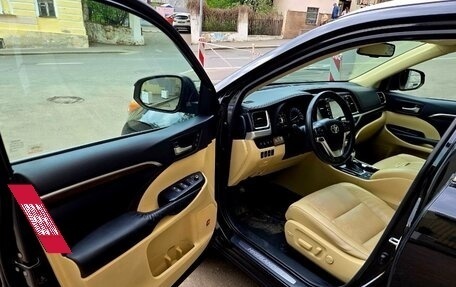 Toyota Highlander III, 2014 год, 3 200 000 рублей, 6 фотография