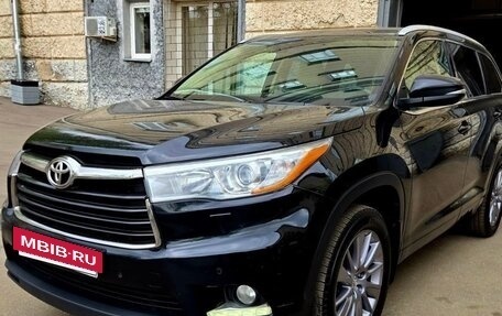 Toyota Highlander III, 2014 год, 3 200 000 рублей, 2 фотография