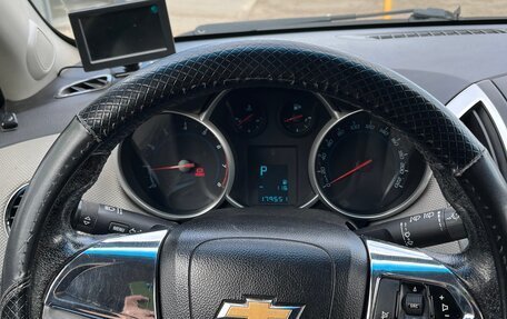 Chevrolet Cruze II, 2013 год, 700 000 рублей, 8 фотография