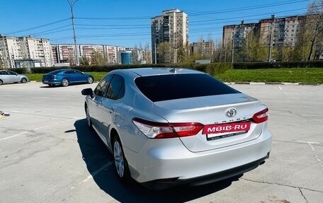 Toyota Camry, 2018 год, 2 790 000 рублей, 6 фотография