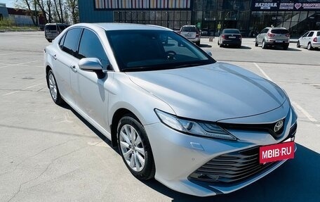 Toyota Camry, 2018 год, 2 790 000 рублей, 3 фотография