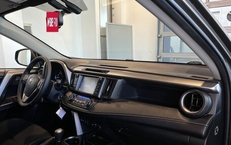 Toyota RAV4, 2017 год, 2 911 200 рублей, 12 фотография
