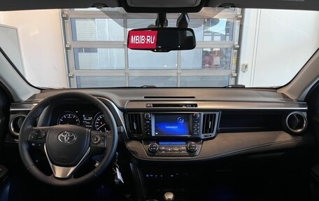 Toyota RAV4, 2017 год, 2 911 200 рублей, 9 фотография