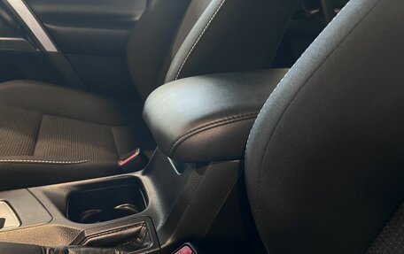 Toyota RAV4, 2017 год, 2 911 200 рублей, 28 фотография
