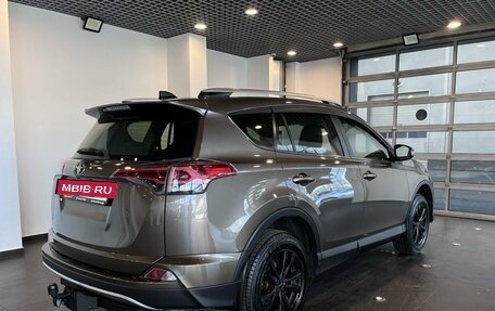 Toyota RAV4, 2017 год, 2 911 200 рублей, 3 фотография