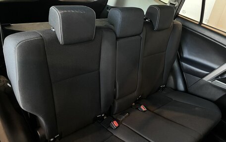 Toyota RAV4, 2017 год, 2 911 200 рублей, 32 фотография