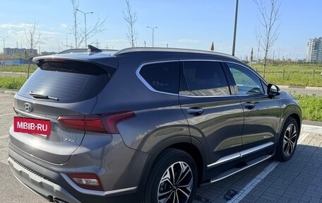 Hyundai Santa Fe IV, 2018 год, 3 000 000 рублей, 5 фотография